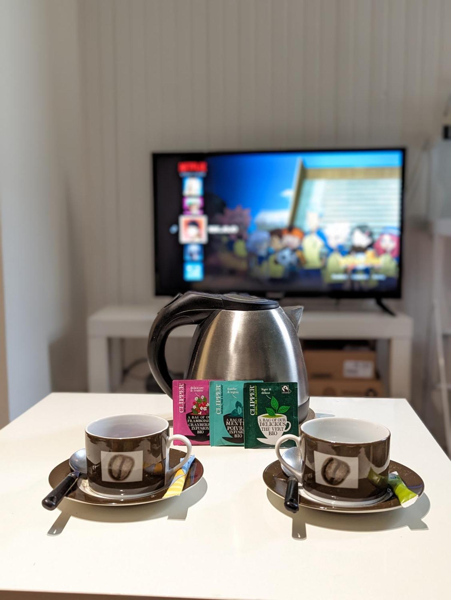 Studio Simplicien *Cosy* Plein Centre Ville De Poitiers *Tv* Wifi *Cafe* Buitenkant foto