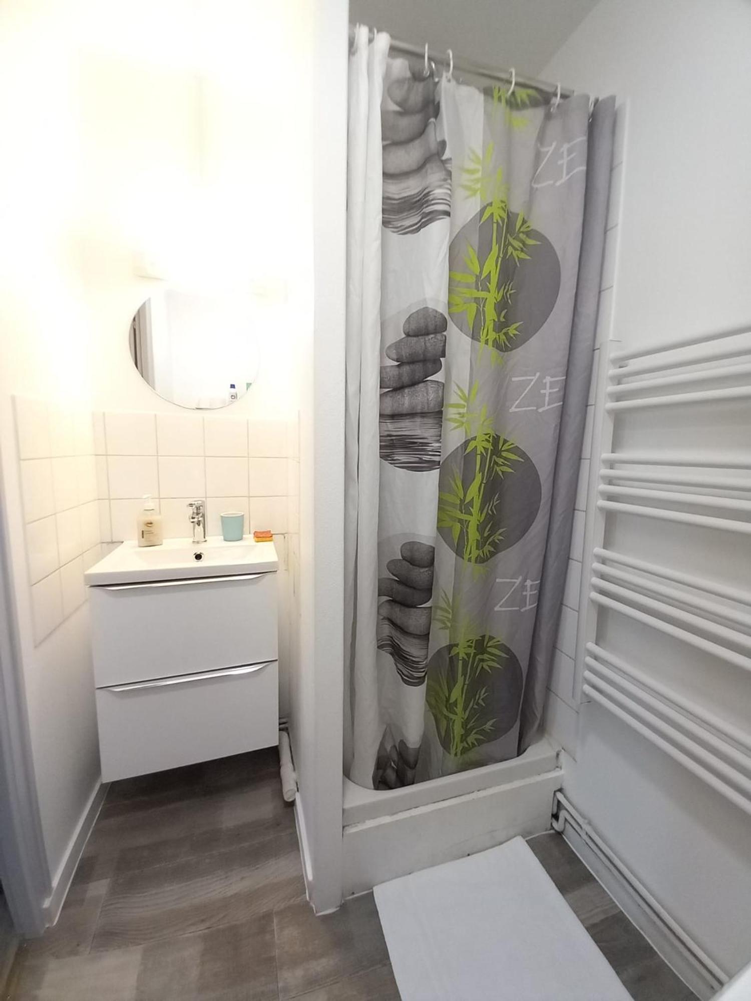 Studio Simplicien *Cosy* Plein Centre Ville De Poitiers *Tv* Wifi *Cafe* Buitenkant foto